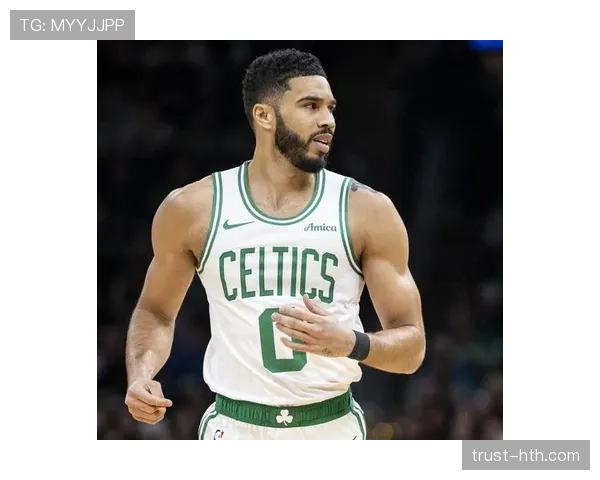 塔图姆挡拆拉开空间提速得分，自身关键时刻表现优于季后赛对手